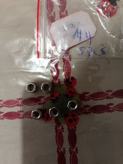 5 porcas aço inoxidável tamanho M4 + brindes