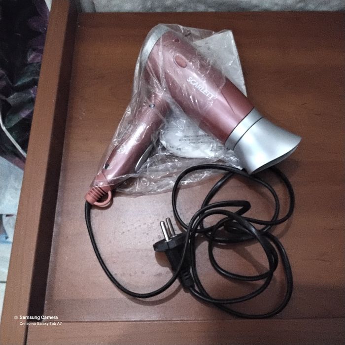 Продаются фены и плойка