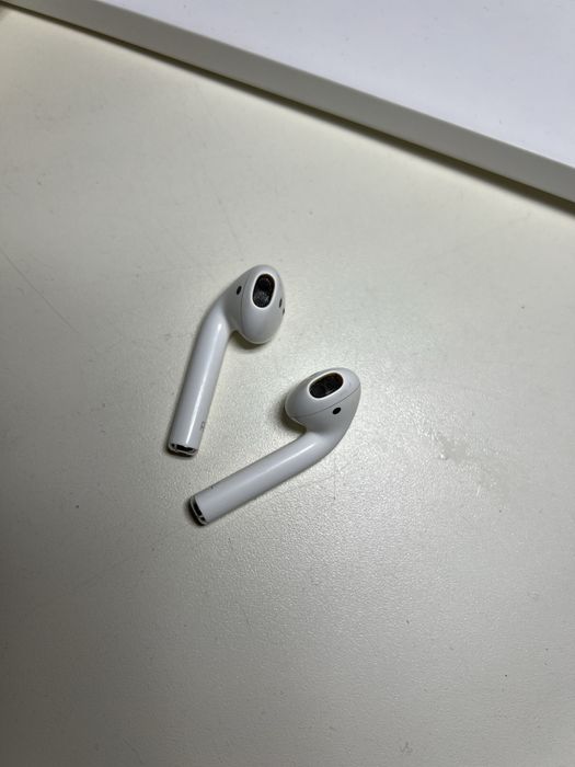 Apple AirPods 1 (оригінал)