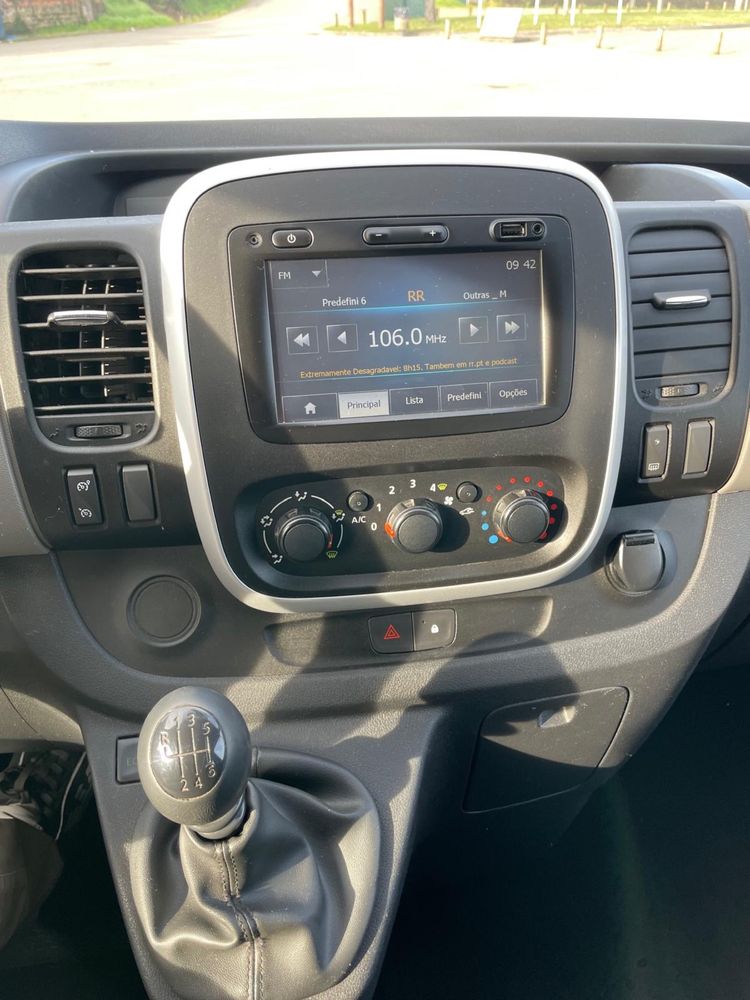 Renault Trafic DCI 6-Lugares