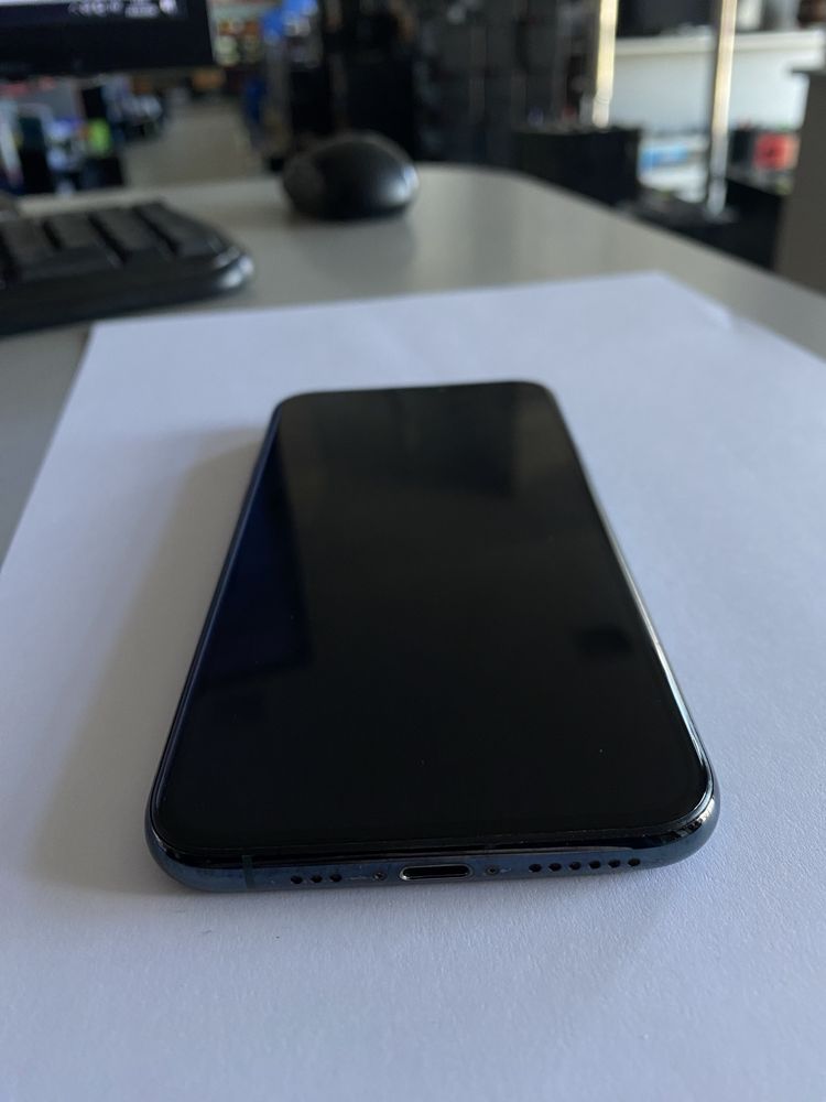 Iphone 11 Pro 64gb midnight green