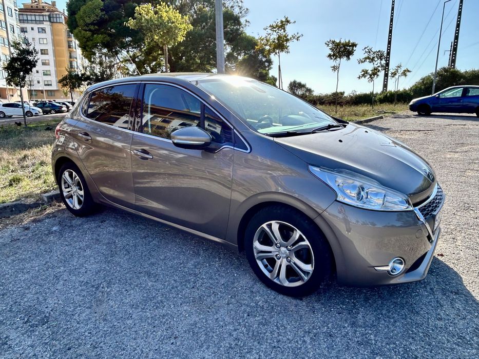 Peugeot 208 1.6hdi Allure Caixa Automática
