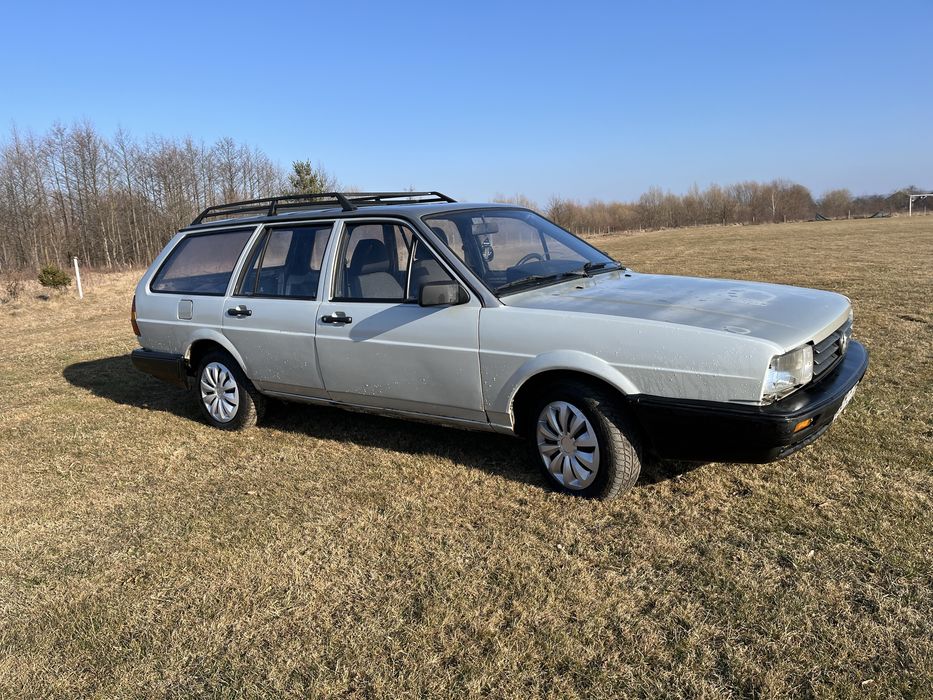 volkswagen b2 универсал 1.8