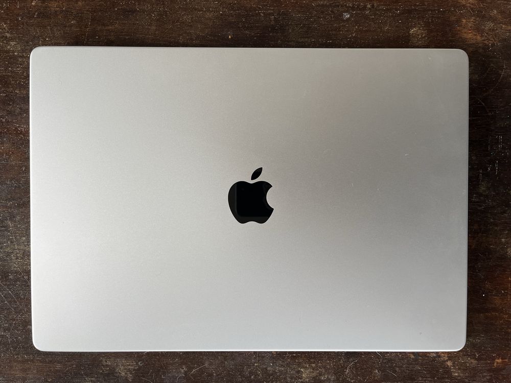 Apple MacBook Pro 2021 M1 | 16.2" | 16 GB | 1 TB SSD - com garantia
