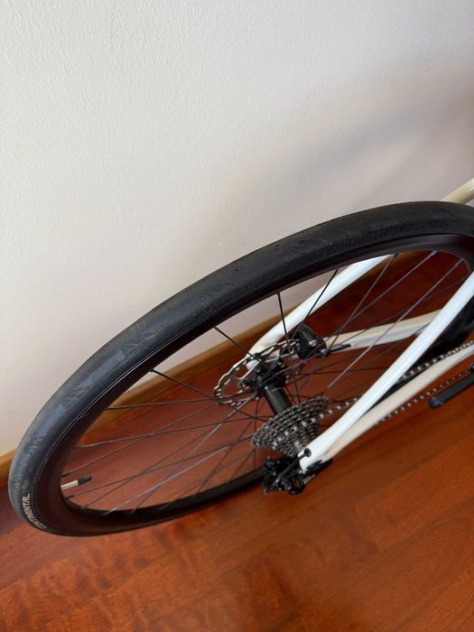 Orbea Orca M30 2023 - Shimano 105 (11v) Mecânico - Excelente Estado!