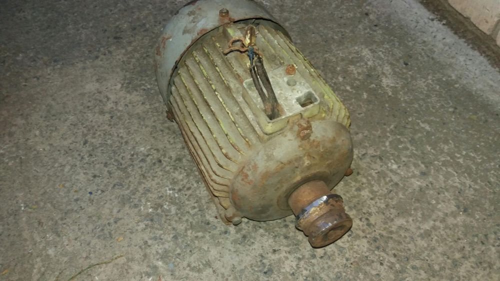 Продам електродвигун