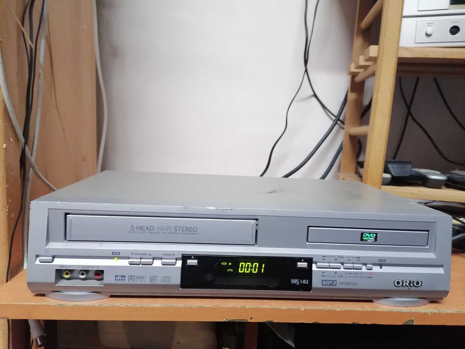 Magnetowid VHS Orion DVD/VR 2961X Combo