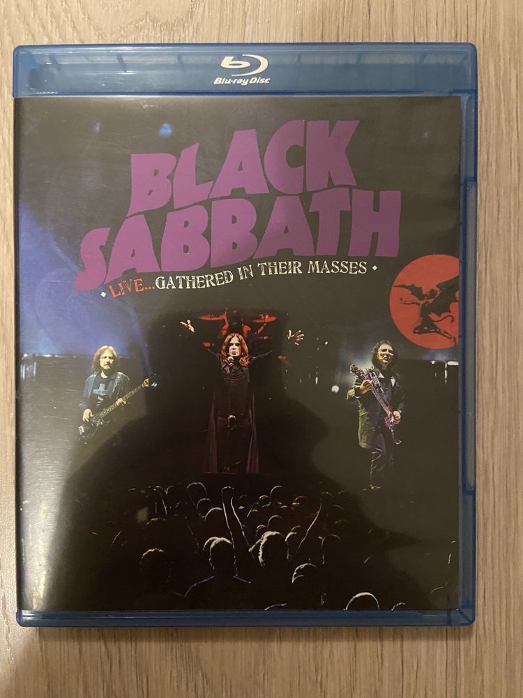 Black sabbath live gathered in their masses blu ray