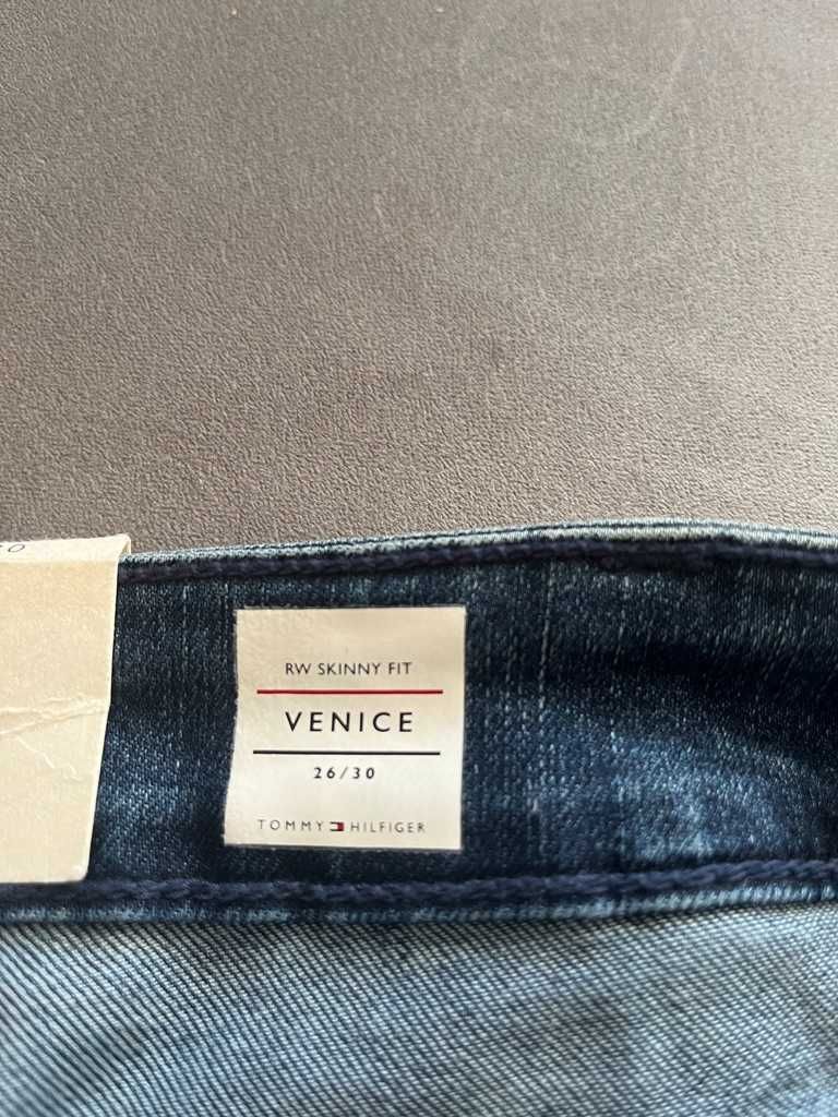 Spodnie jeansowe Hilfiger