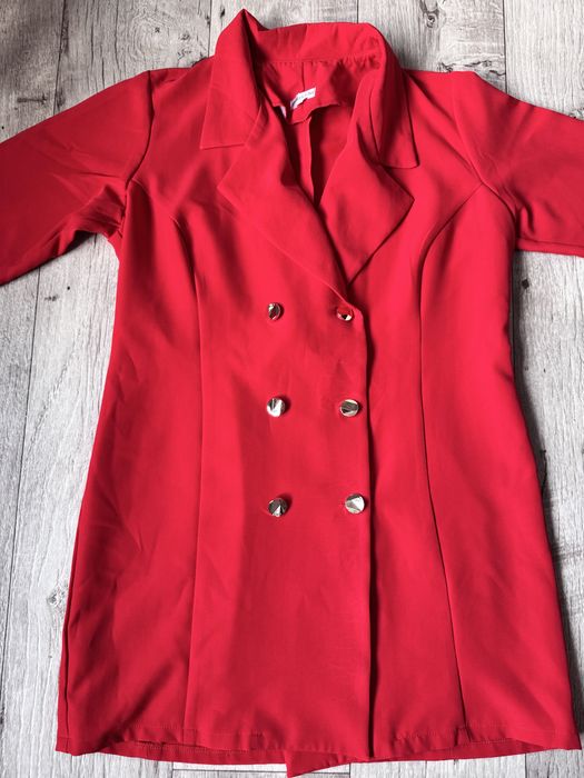 Сукня-піджак червоного кольору