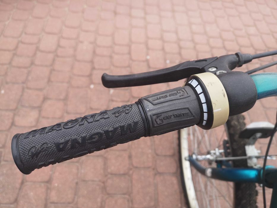 Rower młodzieżowy z przerzutkami shimano 18