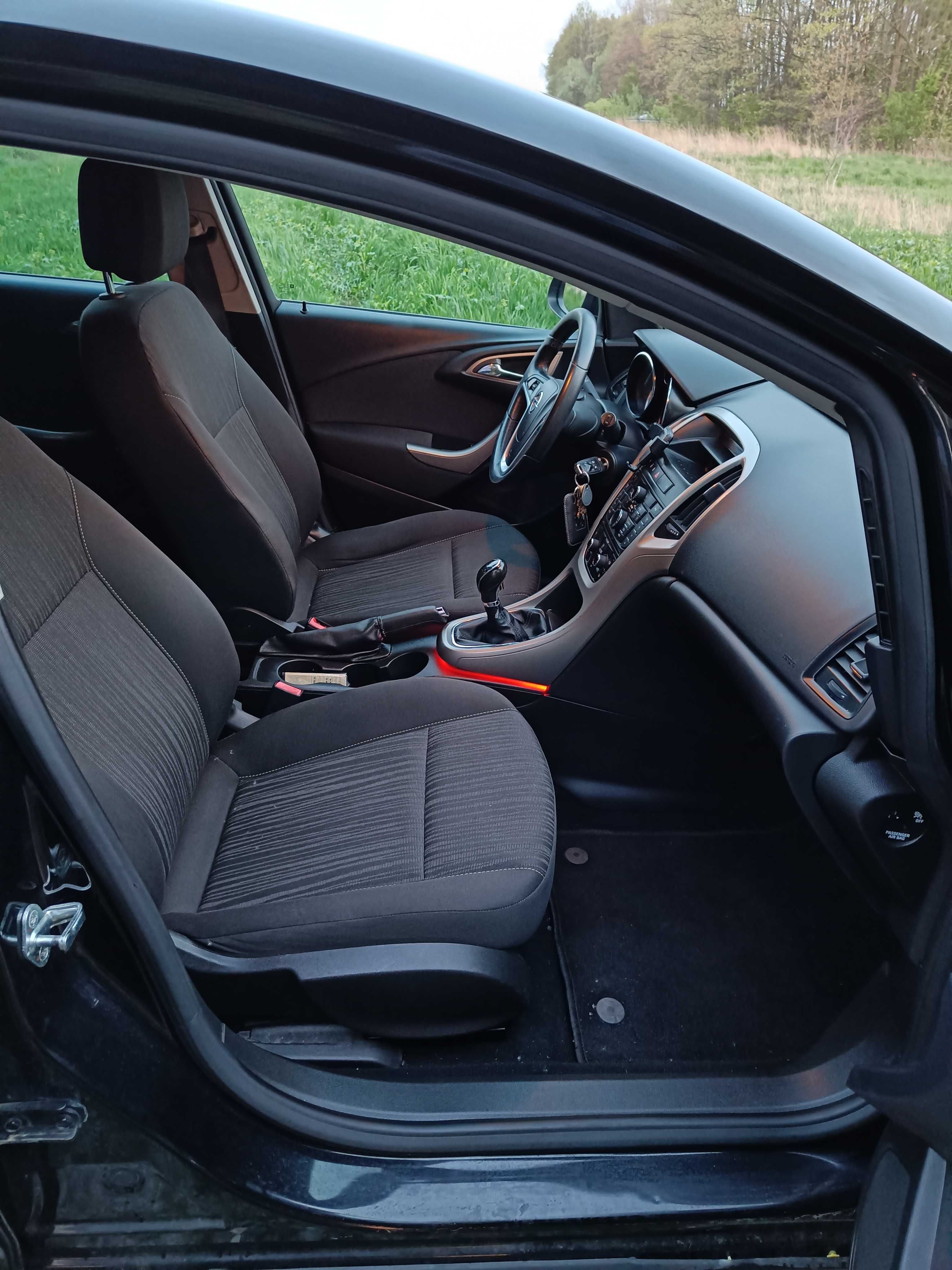 Sprzedam Opel Astra J IV 1.4 turbo