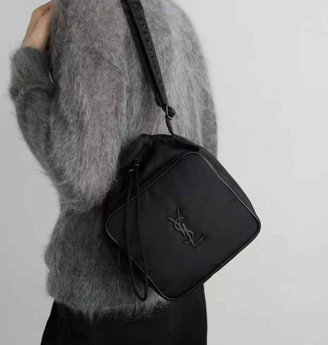 Сумка Yves Saint Laurent з нейлону