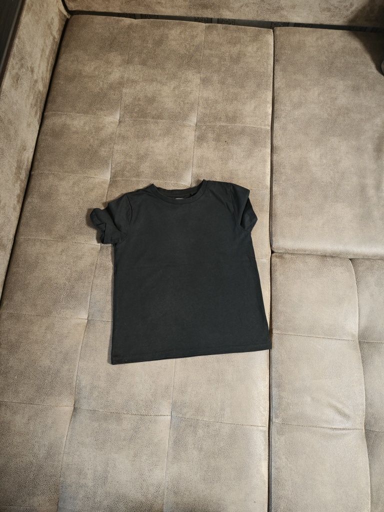 Чорна чёрная футболка Next для дівчинки 7 років, зріст 122 см.