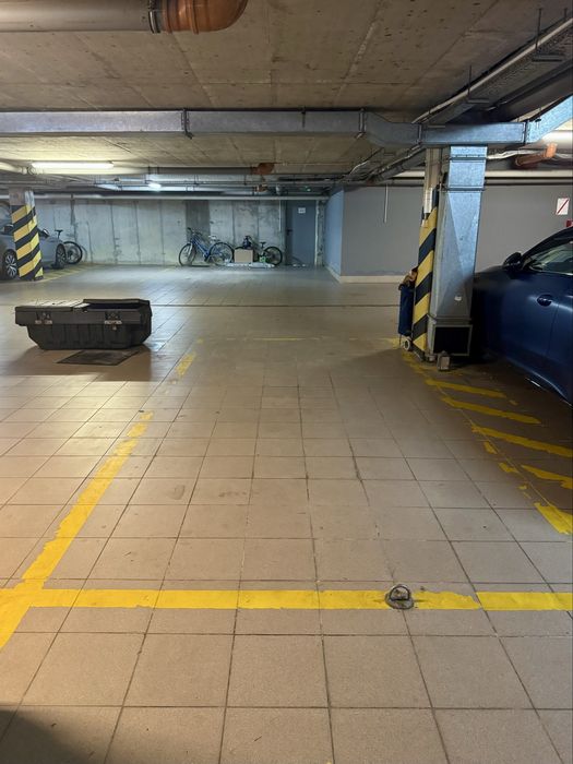 Miejsce parkingowe w garażu podziemnym Piaseczno