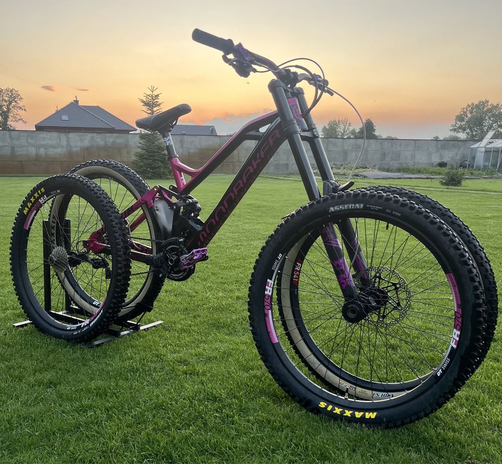 Mondraker Summum Pro