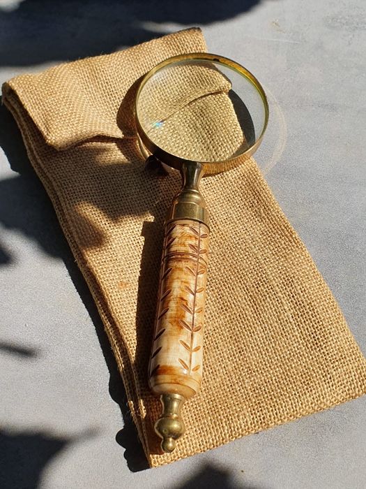 Lupa em Latão 7,5 cm Diâmetro