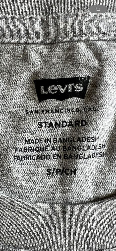 Сіра класична футболка Levis високої якості