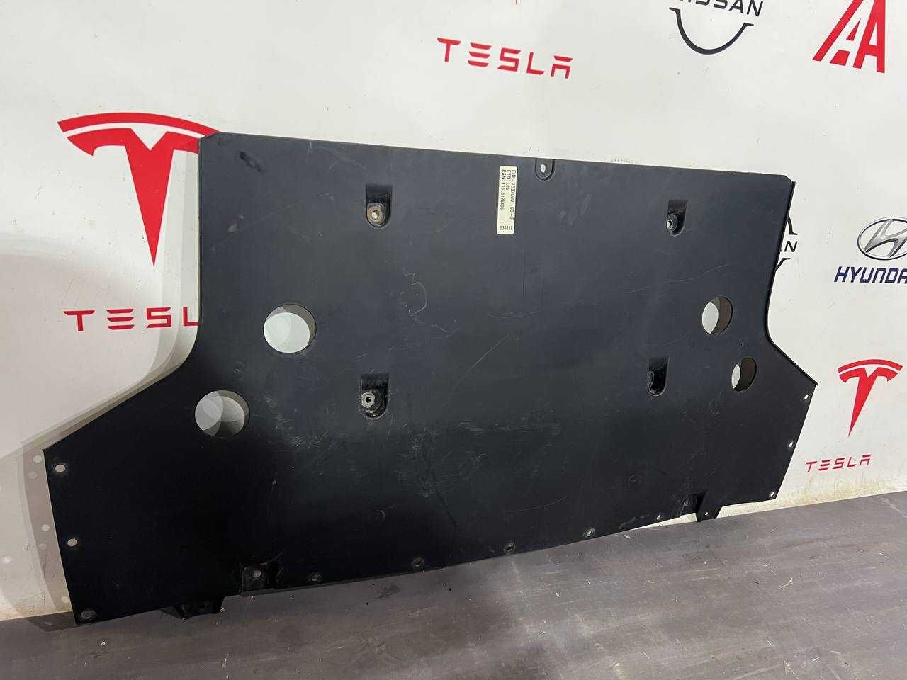 Захист переднього підрамника-двигуна  Tesla X  1035158-00-D оригінал