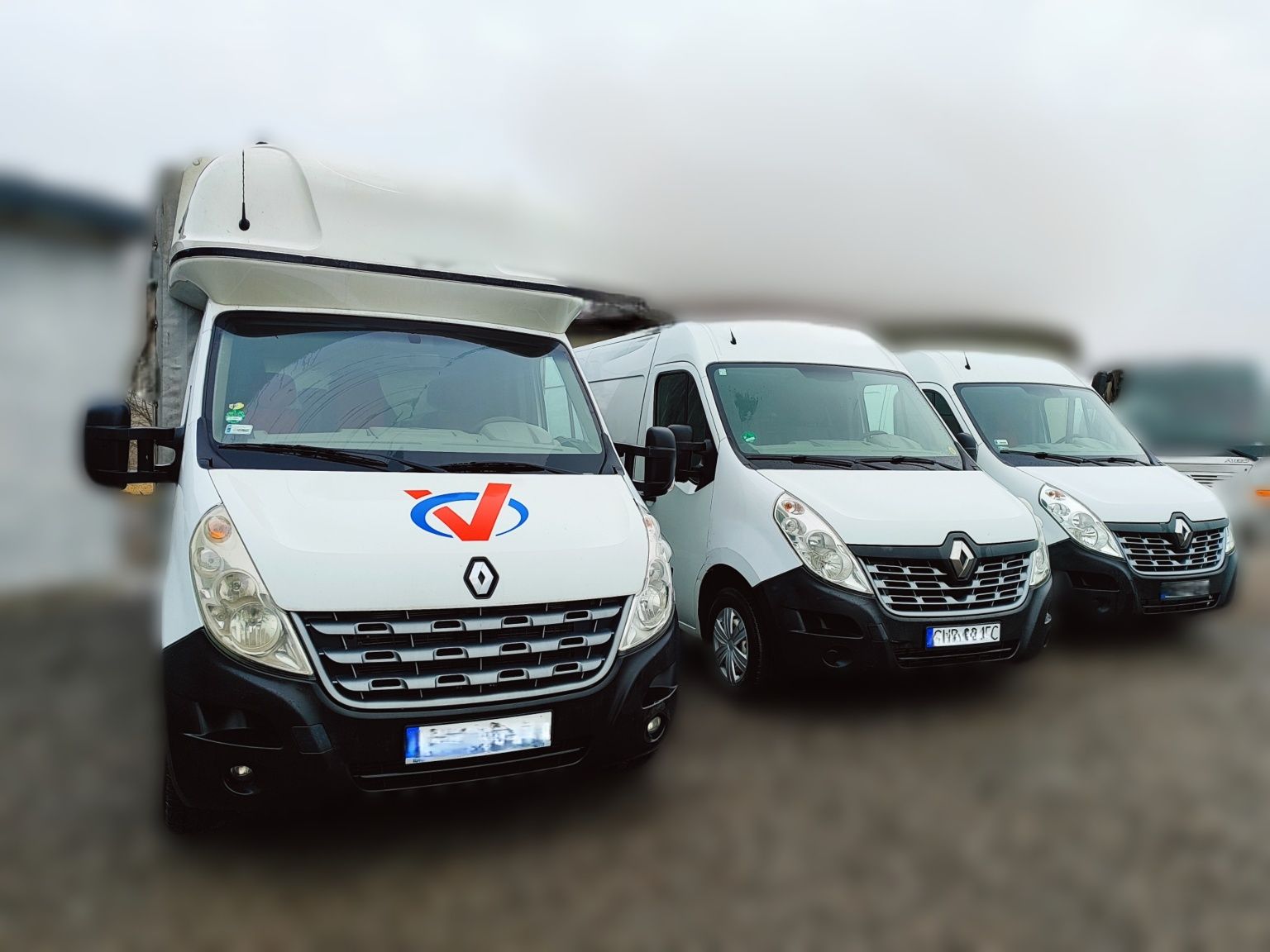 Wypożyczalnia busy wynajem busów plandeka dostawcze blaszak