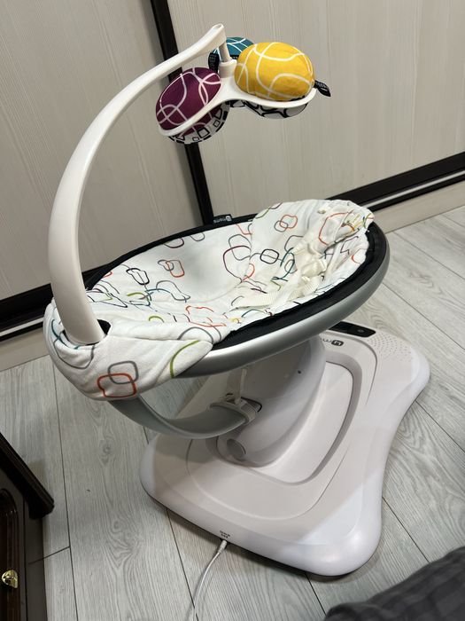 Крісло-гойдалка 4moms mamaroo 4.0 дитяча качель укачивающий центр