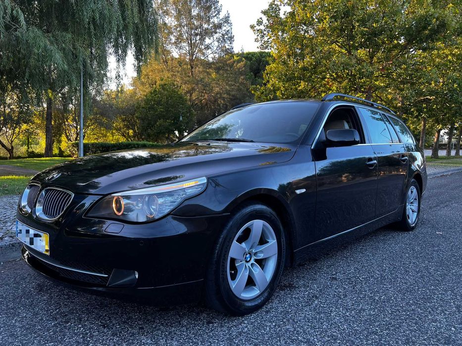 BMW 520D TOURING LCI (1 Registo) Nacional - Selo Barato - Impecável