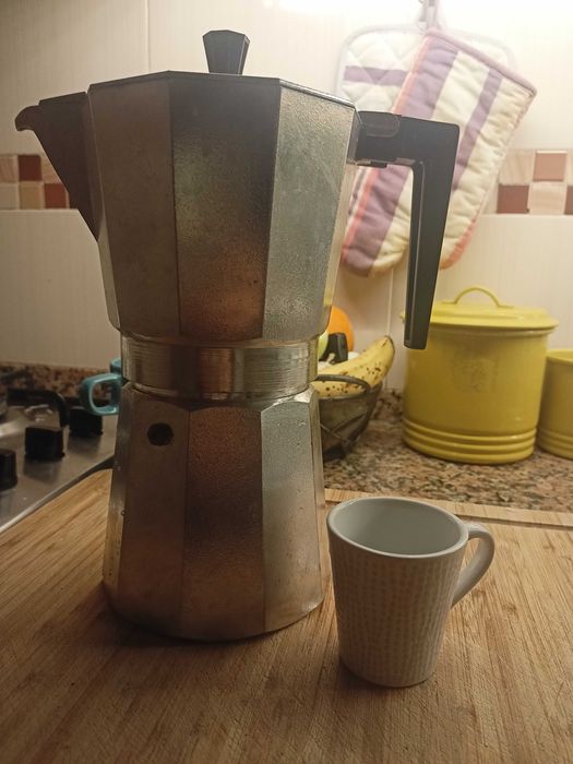 Cafeteira tipo italiana grande!
