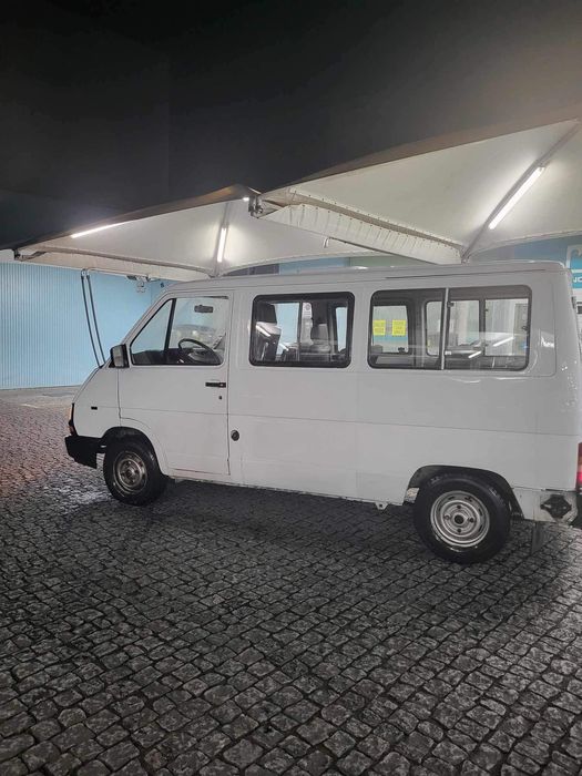 Renault Trafic 8 lugares