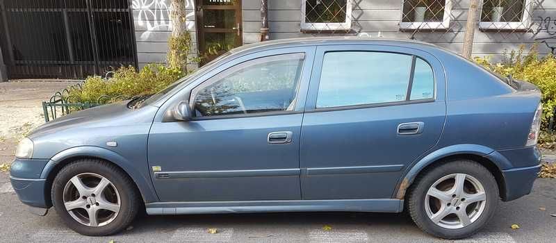 Opel Astra G hatchback, 2001, benzyna 1,6, automat