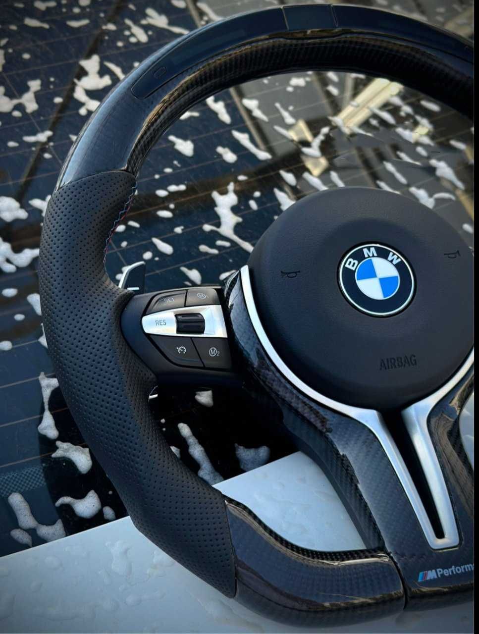 Кермо BMW CS Карбонове Led екран F30 F31 F32 F10 F11 F20 F22 F36 F15 F
