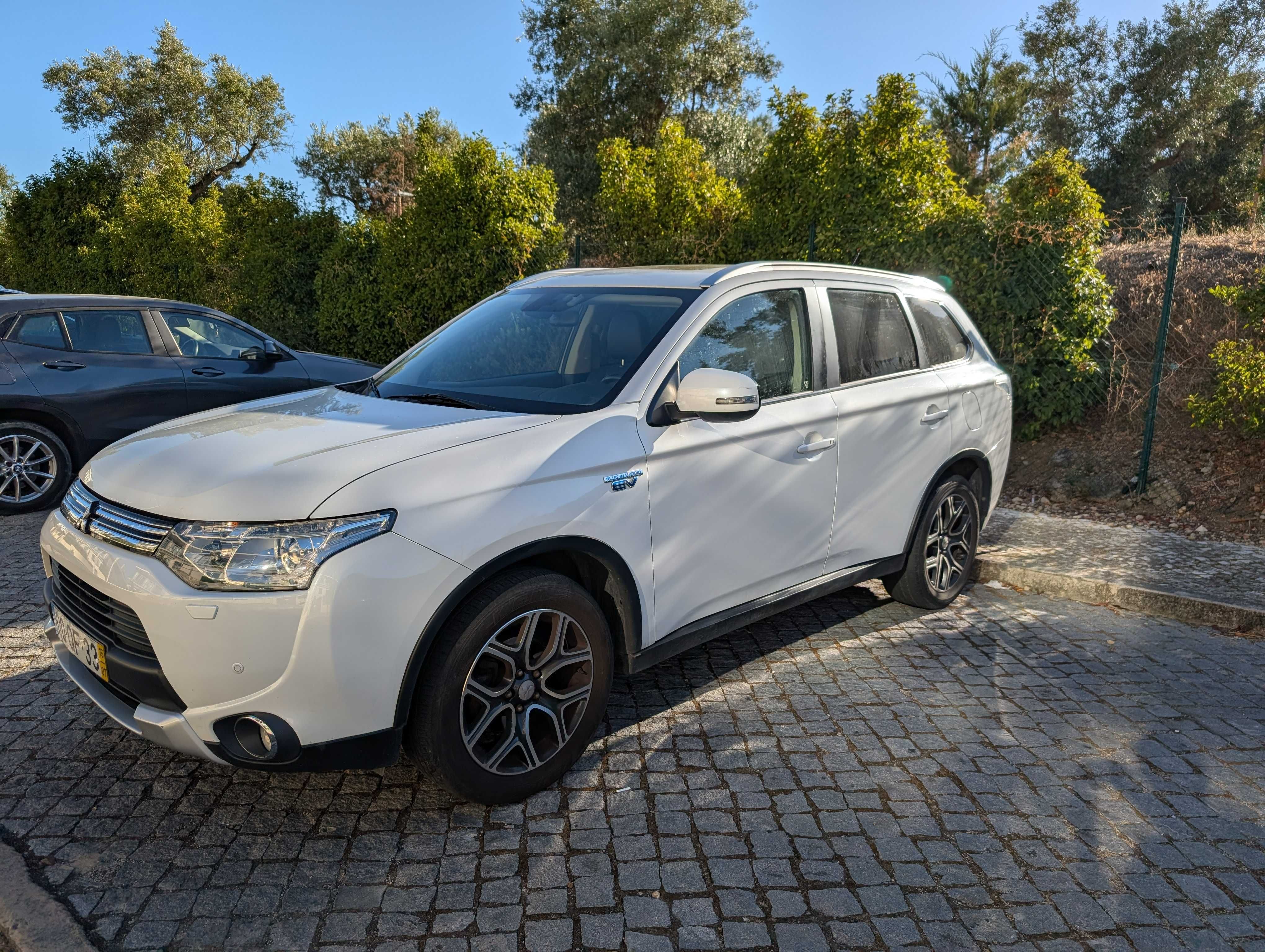 Mitsubishi Outlander Phev Special Edition Luxury - 4WD