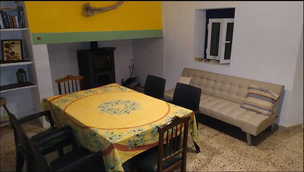 Casa T3+1 em Outeiro / Monsaraz durante 4 meses