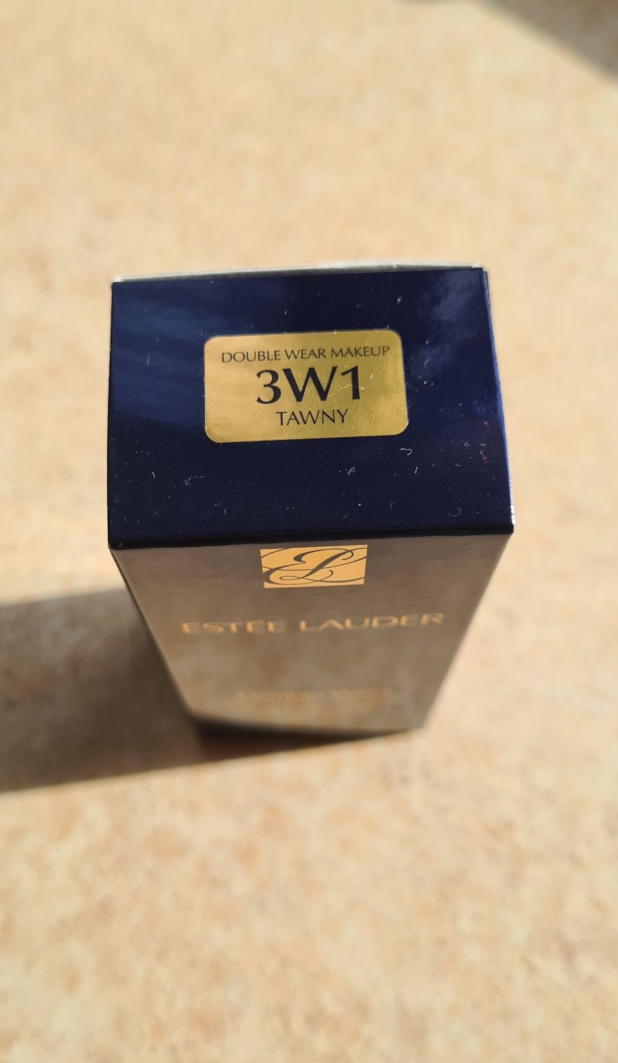 Estée Lauder Double Wear 3W1 Tawny