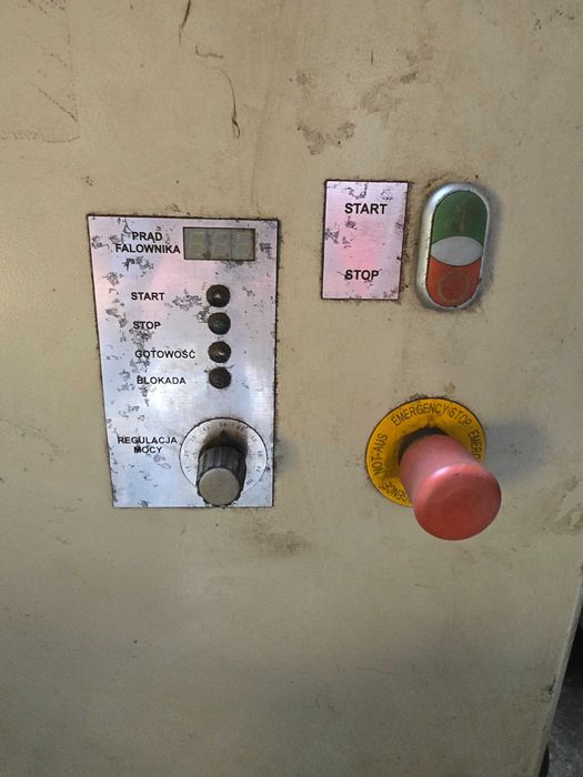 Piec indukcyjny tyglowy