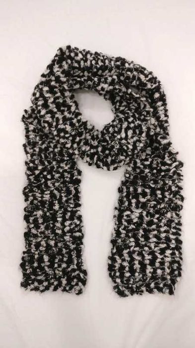 Cachecol (Branco e Preto)
