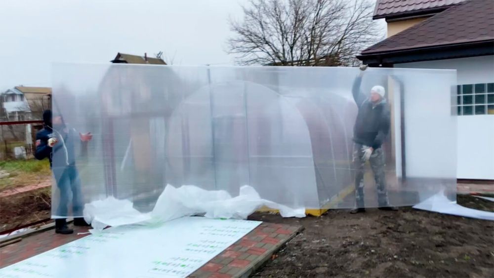 Poliwęglan komorowy 6 mm bezbarwny, 2.1×6 m, UV