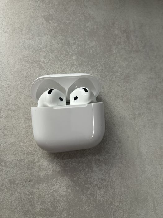 Słuchawki AirPods 4 Gwarancja do 24.09.26