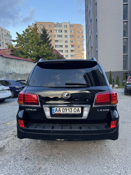 Продаж авто Lexus LX 2010