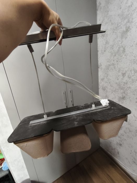 Люстра підвісна!