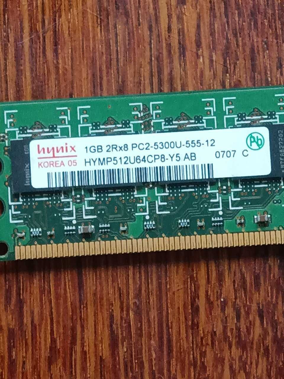 Оперативная память 1 ГБ-Hynix 1Rx8 DDR2 PC2