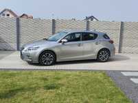 Lexus ct200h Salon Polska