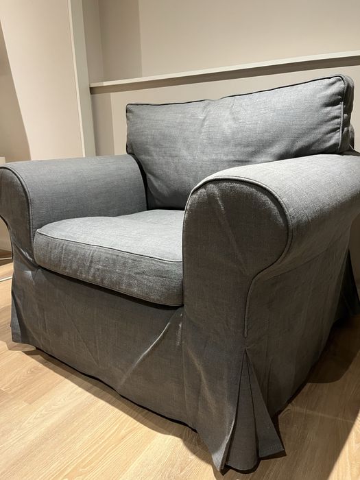 Poltrona cinzenta do Ikea