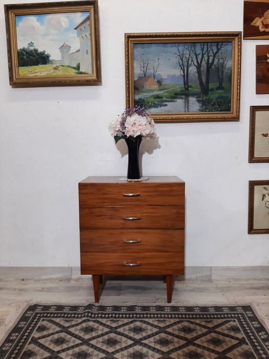 Mała komoda vintage