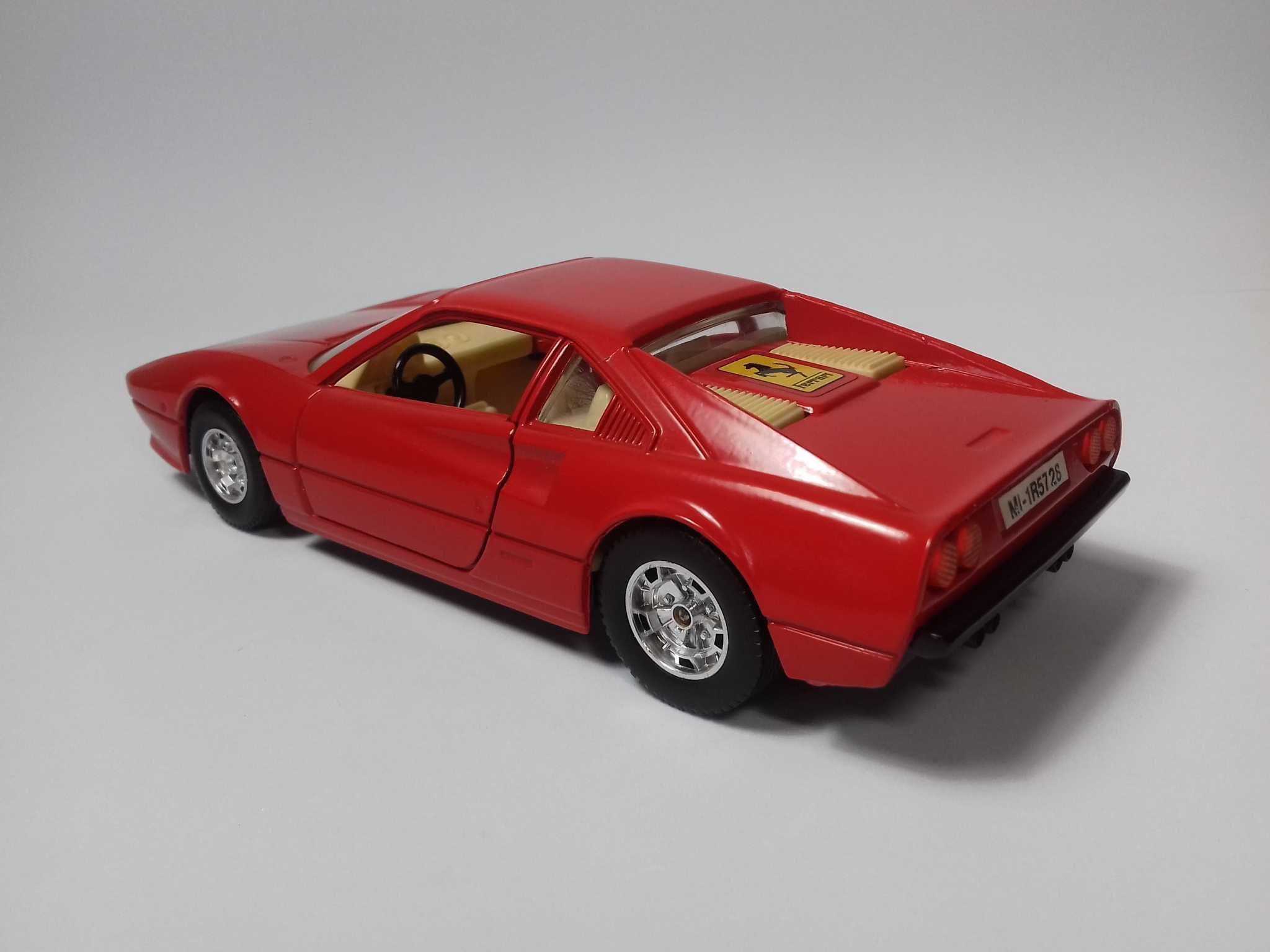 Burago 1:24 - Ferrari 308 GT B - made in Italy