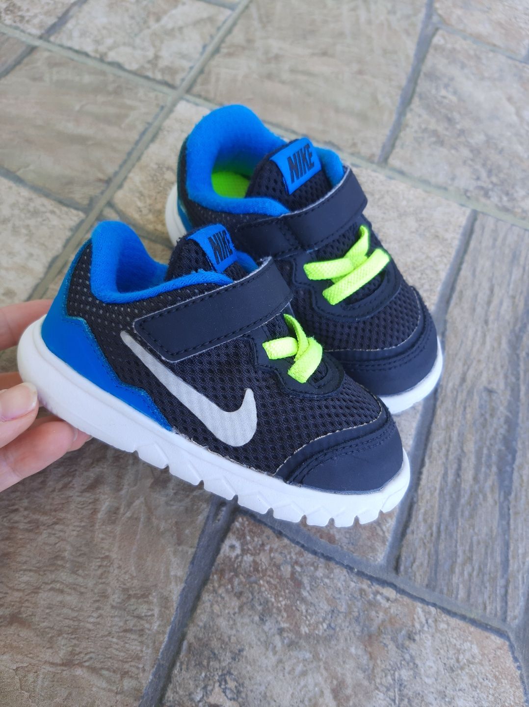 Buty Nike r. 21 lekkie