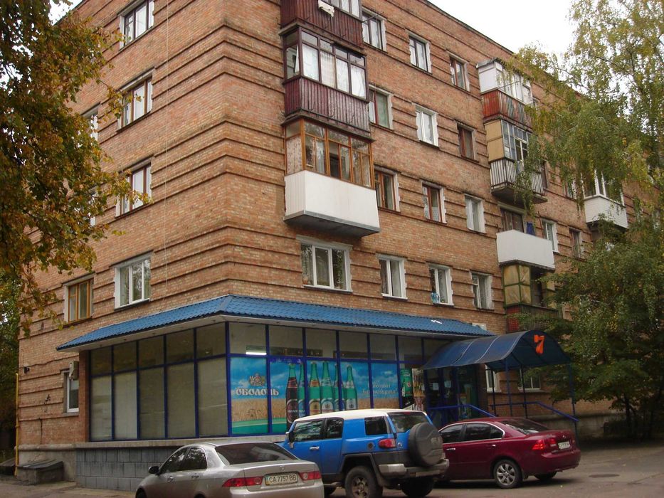 Оренда 2к квартири Соснівка,  1 міськлікарня, 1 поверх. балкон.