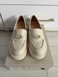 Loafersy buty wsuwane Eva Longoria skórzane beżowe r. 40