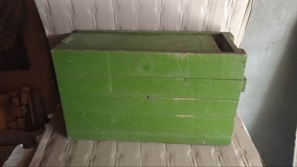 Продам ящик  с ручками