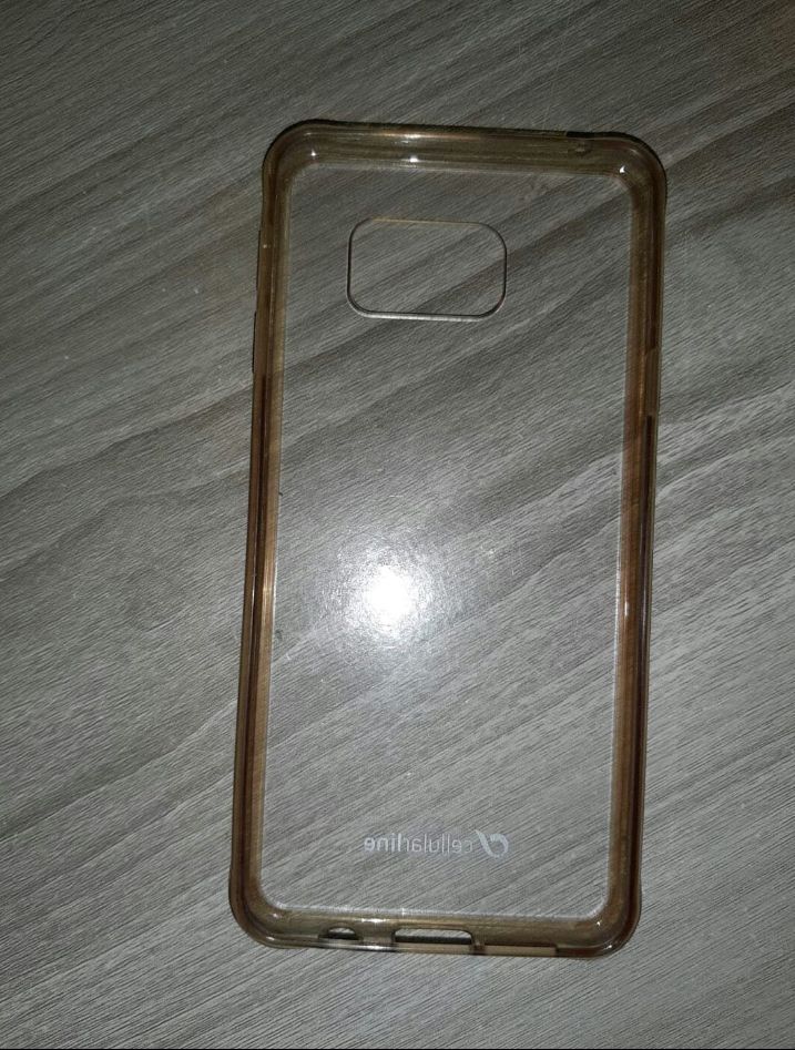 Etui do iphone 5, 5s, SE marki Cellular Line