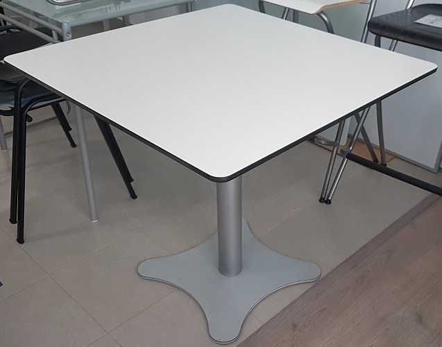 Mesas e cadeiras altas p/ entrada, bar e/ou copa